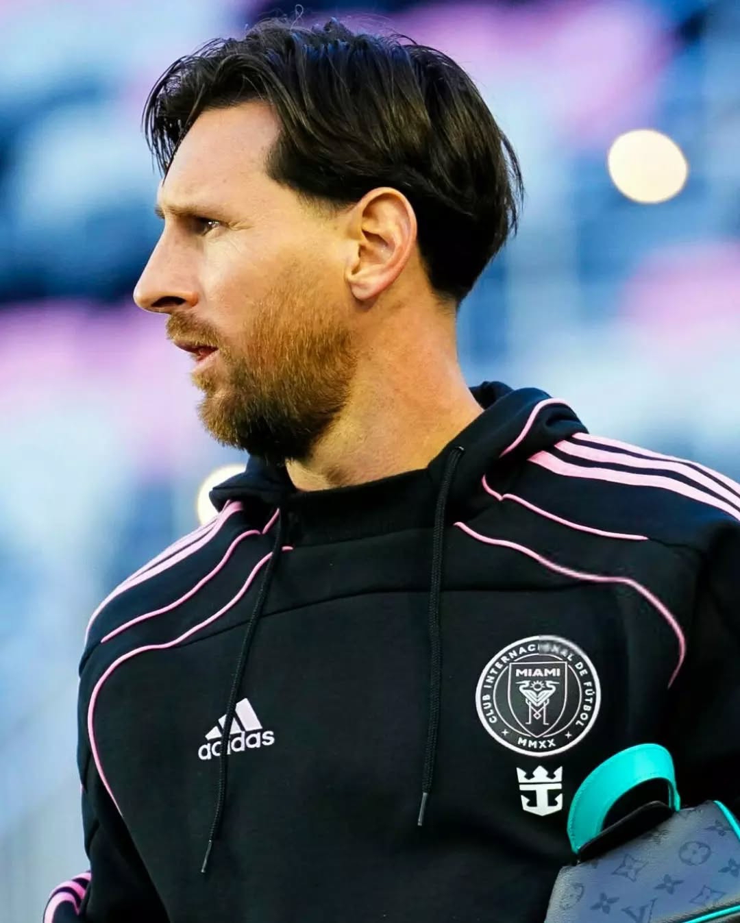 华体会-关于梅西新星领先优势明显表现突出，勇士前途光明！引发球迷热议的信息